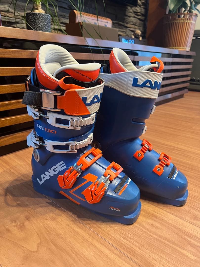 LANGE RS 130 スキー用ブーツ 青/オレンジ