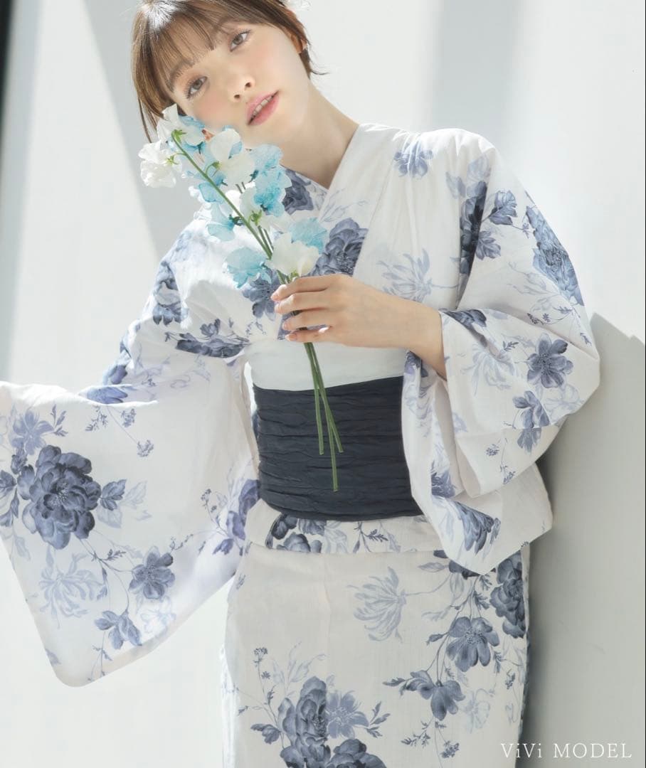 Dita 花柄浴衣・帯・下駄セット