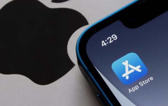 No, JasmyCoin Does Not Have a Partnership With Apple—But Its Token Is Still Pumping